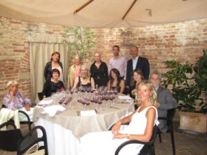 10 Donne per un Brunello 10 Donne per un Brunello