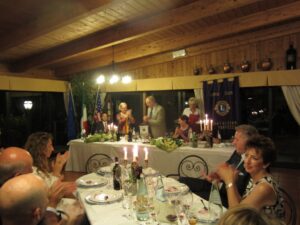 Passaggio della Campana Lions Club Montalcino La Fortezza Passaggio della Campana Lions Club Montalcino La Fortezza