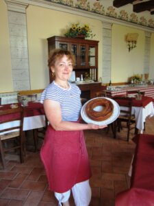 Patrizia col ciambellone Patrizia col ciambellone