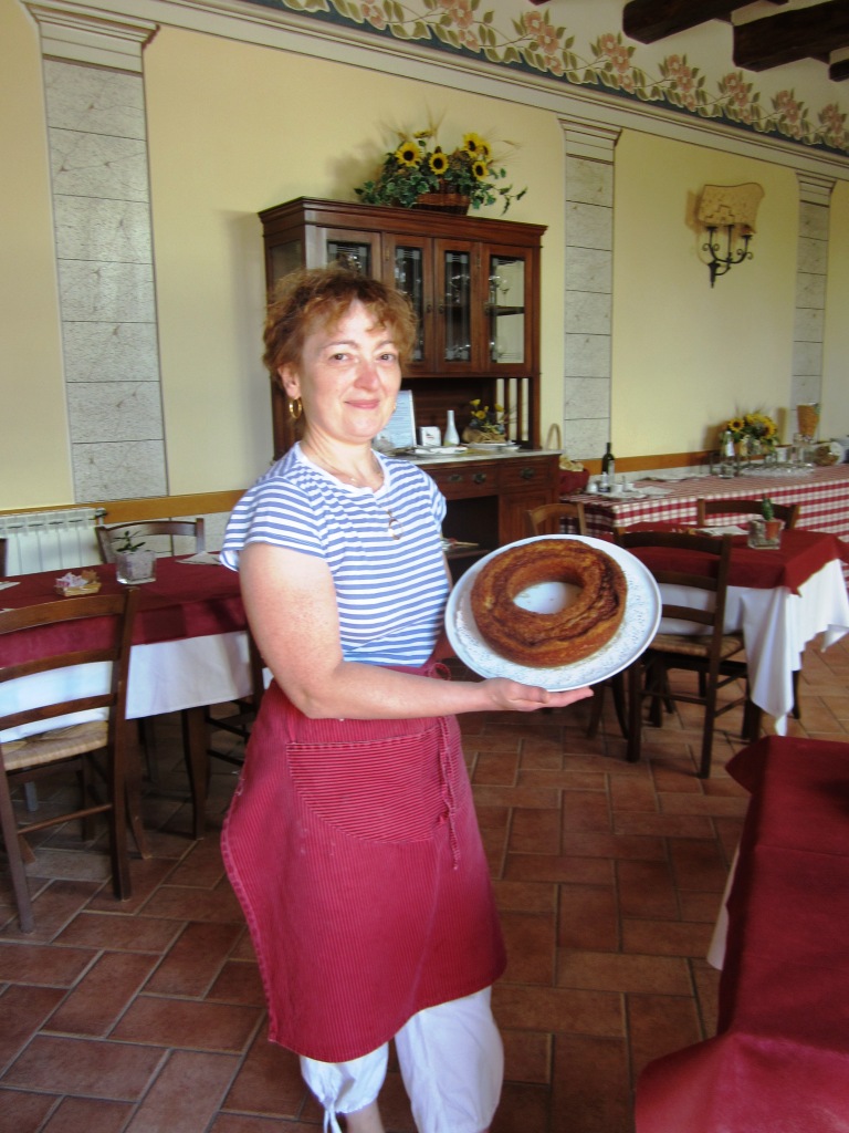 Patrizia col ciambellone