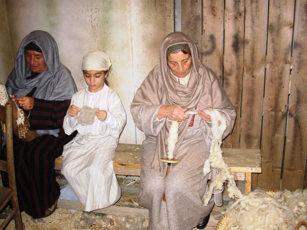Gozo, presepio vivente le filatrici