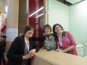 Consorzio del Brunello di Montalcino - Laura, Cecilia e Stefania - Vinitaly 2012