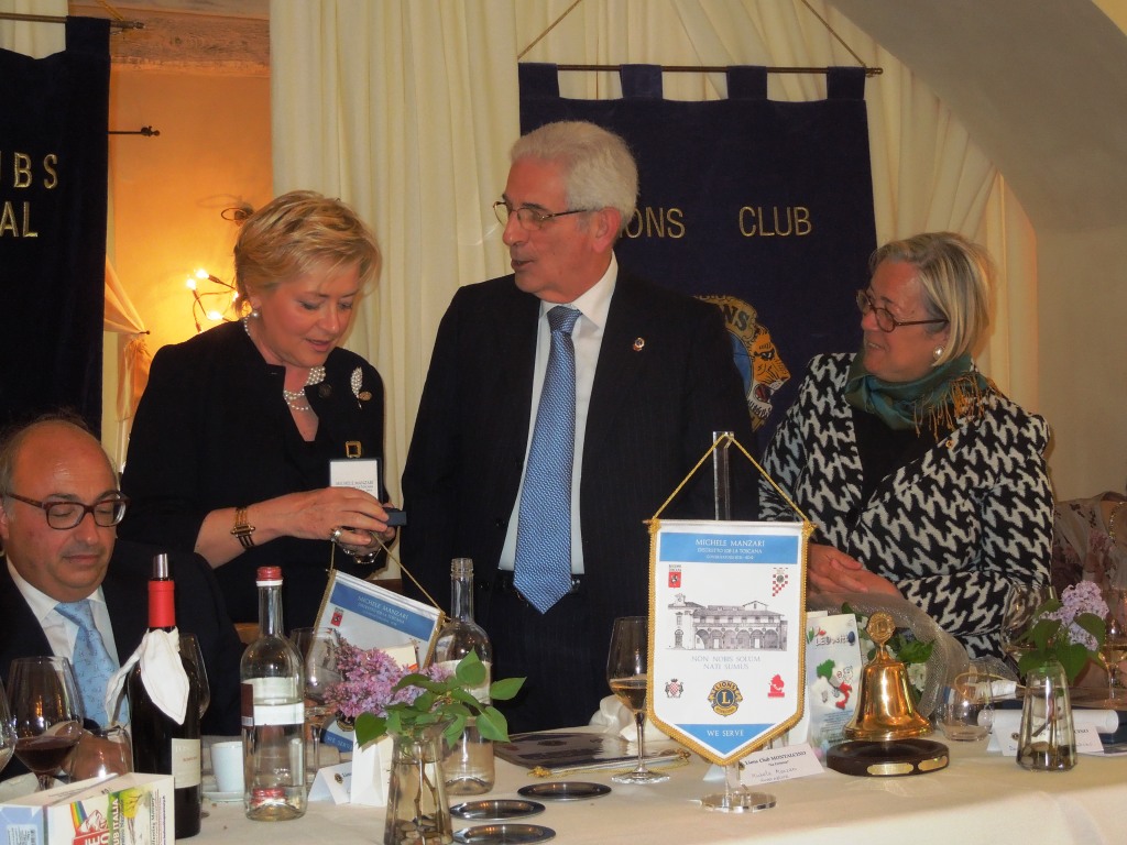 Visita del Governatore Manzari al Lions Club Montalcino La Fortezza