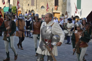 Montalcino-Festival of the Thush-historic-cortège