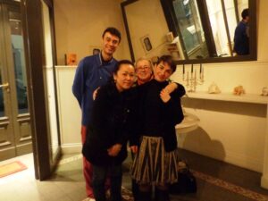 Marco Romei e sua moglie con Donatella Cinellicolombini e Violante