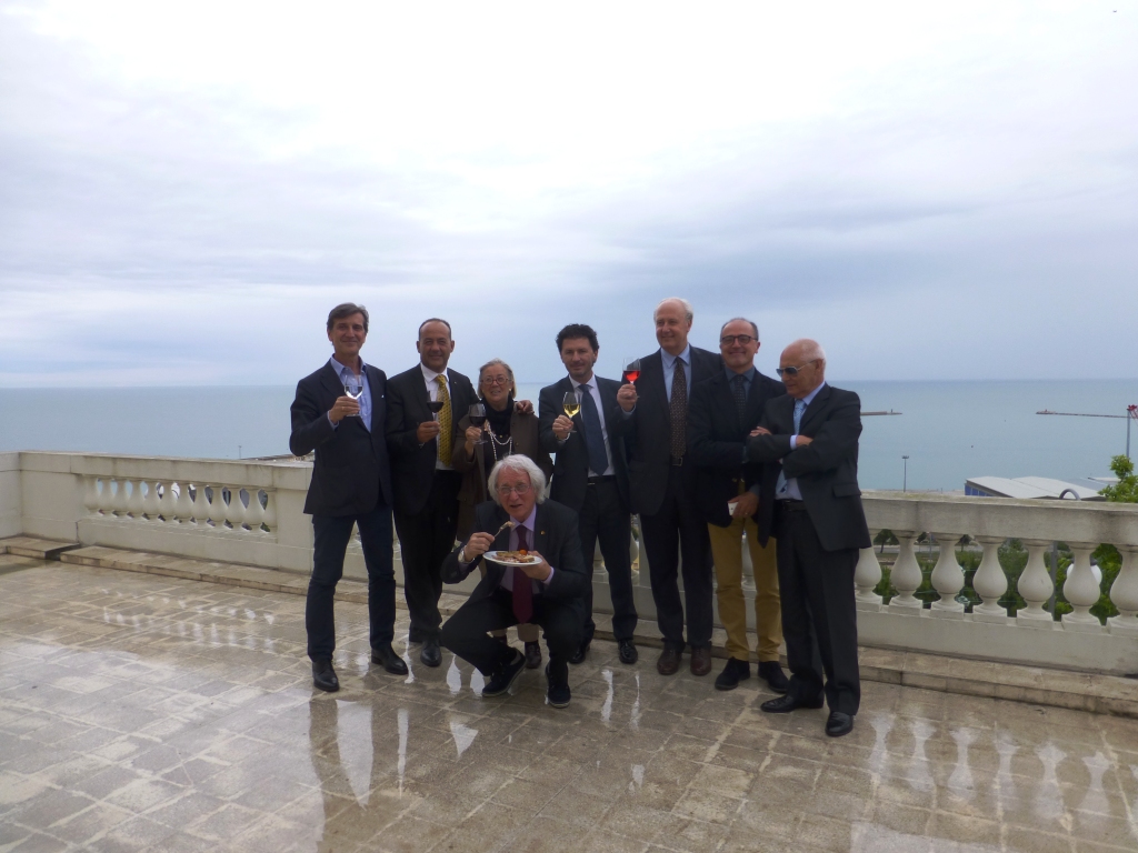 Ortona, Vino e salute
