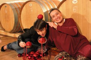 Cantine aperte per Natale Violante e Donatella Cantine aperte per Natale Violante e Donatella