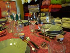 Toscana-lovers-piatti-Ceramiche-Virginia-posate-Saladini Toscana-lovers-piatti-Ceramiche-Virginia-posate-Saladini