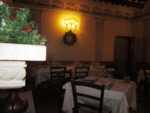 Fattoria del Colle Osteria sala liberty Fattoria del Colle Osteria sala liberty