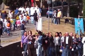 Montisi arrivo della Madonna Pellegrina di Fatima Montisi arrivo della Madonna Pellegrina di Fatima