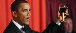 Obama-brindisi-vino Obama-brindisi-vino