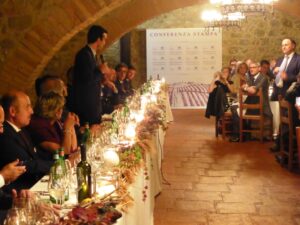 Castello Banfi il Ministro Martina saluta durante la cena UIV