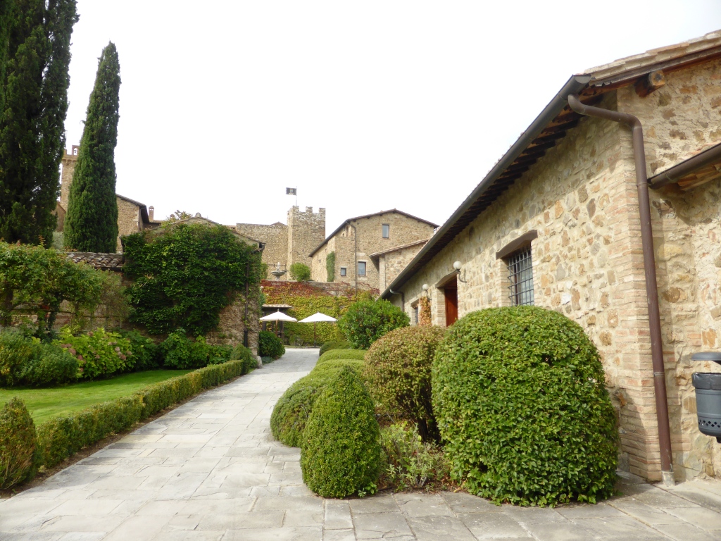 Castello di Poggio alle Mura - Banfi Montalcino