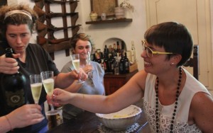 Violante brinda con i colleghi
