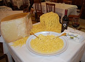 Fettuccine Alfredo