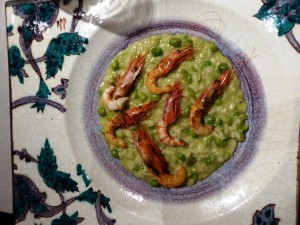 Rocco Iannone risotto con piselli basilico e gamberi rossi