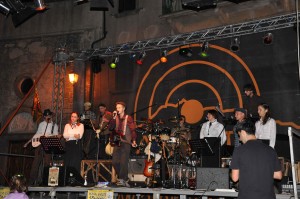 Leggera Electric Folk Band