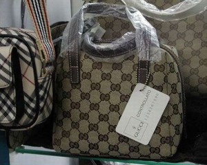 Gucci falso