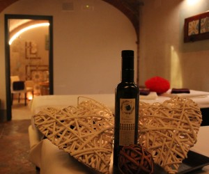 Fattoria del Colle massaggio di coppia con olio extravergine 2