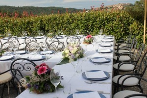 Wedding in Tuscany fattoria del Colle - lunch