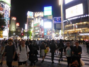 Tokyo incrocio con pedoni