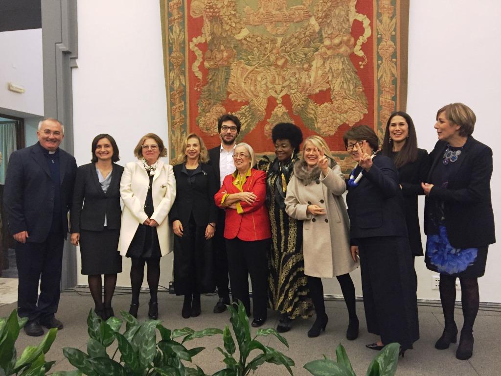 Premio Minerva 2015 on Donatella Cinelli Colombini