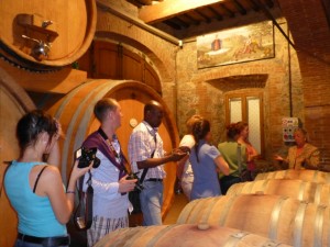 Casato Prime Donne visita fra le botti