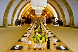 Marsala Cantine Florio tavolo da degustazione in cantina