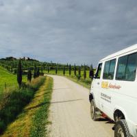 wine tour in bus in Toscana