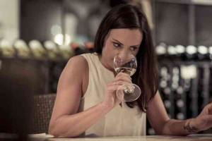 Women-and-wine