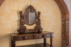 Fattoria-del-Colle-Credenza Vecchia Officina OK