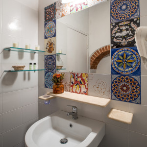 Fattoria-del-Colle-Dettaglio bagno forno OK