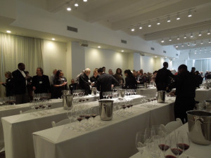 Degustazione-Brunello-in-USA-Fila per-entrare