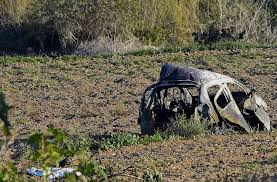 auto di Daphne Carruana dopo l'attentato