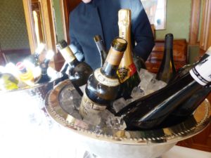 Esiste una correlazione fra vini di lusso e diseguaglianze sociali