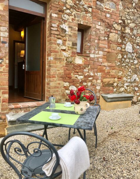 Fattoria del Colle - Farmhouse in Tuscany - Apartment Parata outside