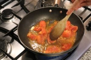 Sugo-bugiardo-Tuscany-Fattoria-del-Colle