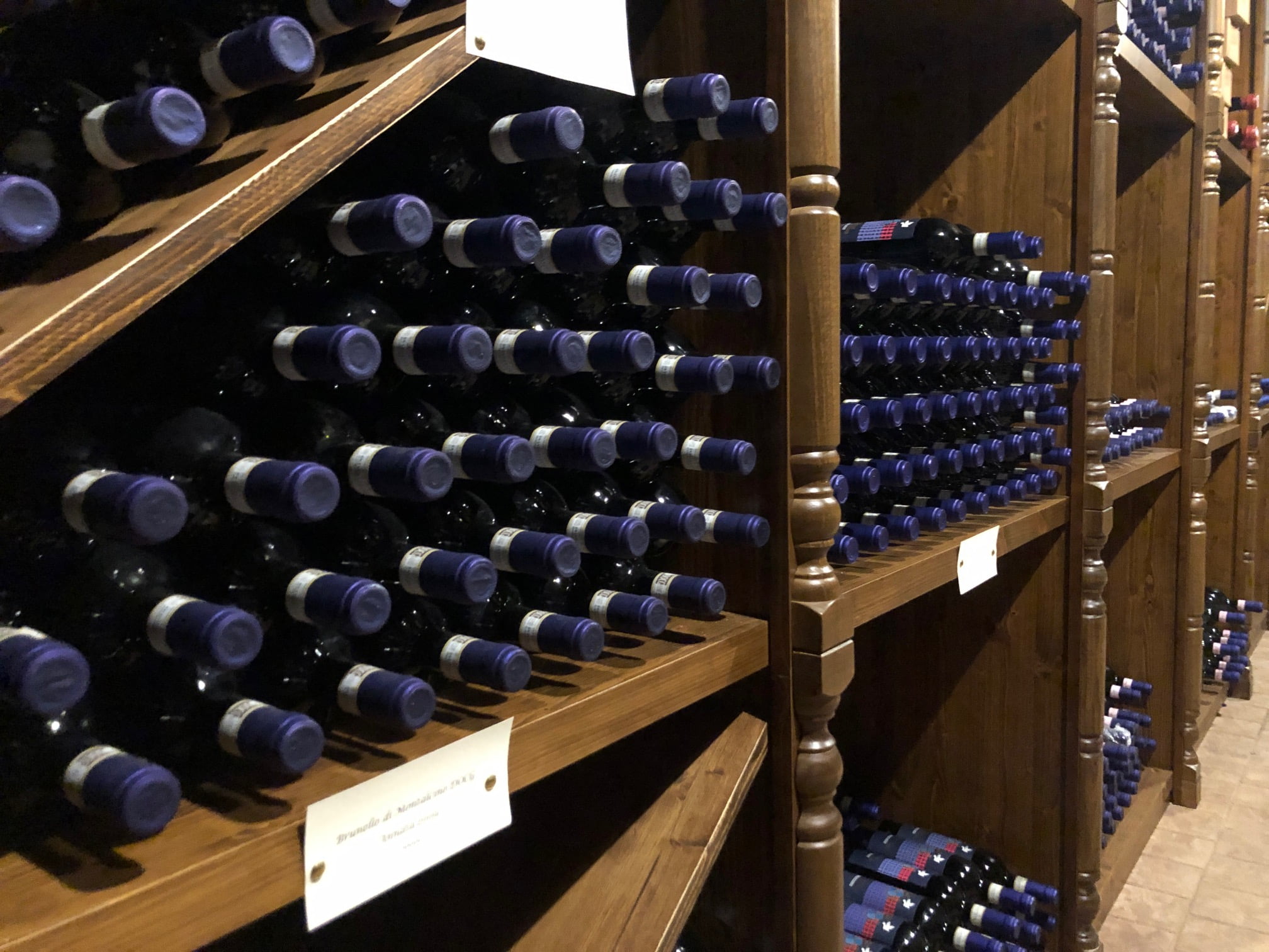 Fattoria-del-colle-cantina-vecchie-annate