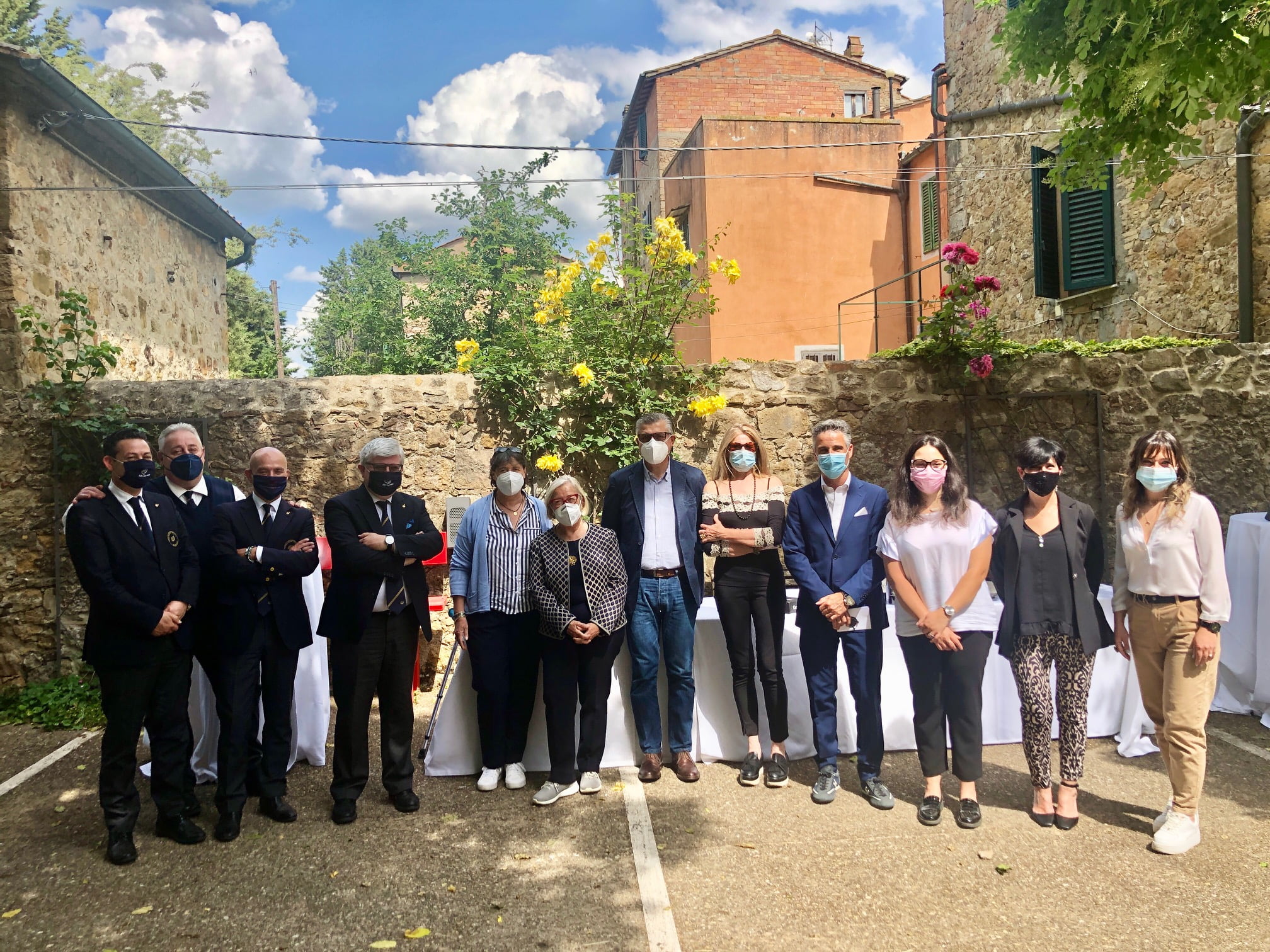 Massimo-Castellani-e-isommelier-AIS-con-i-produttori-della-Doc-Orcia