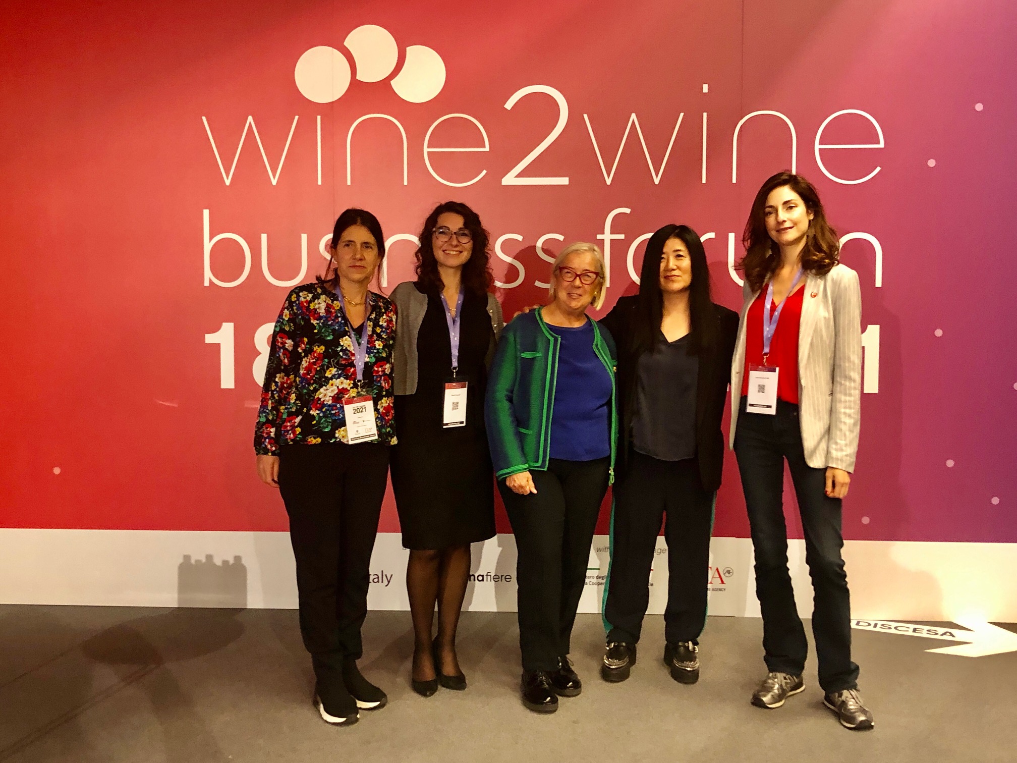 Wine2wine-2021-il-futuro-del-vino-è-donna-Donadoni-Kim-CinelliColombini-Casprini-Ellero