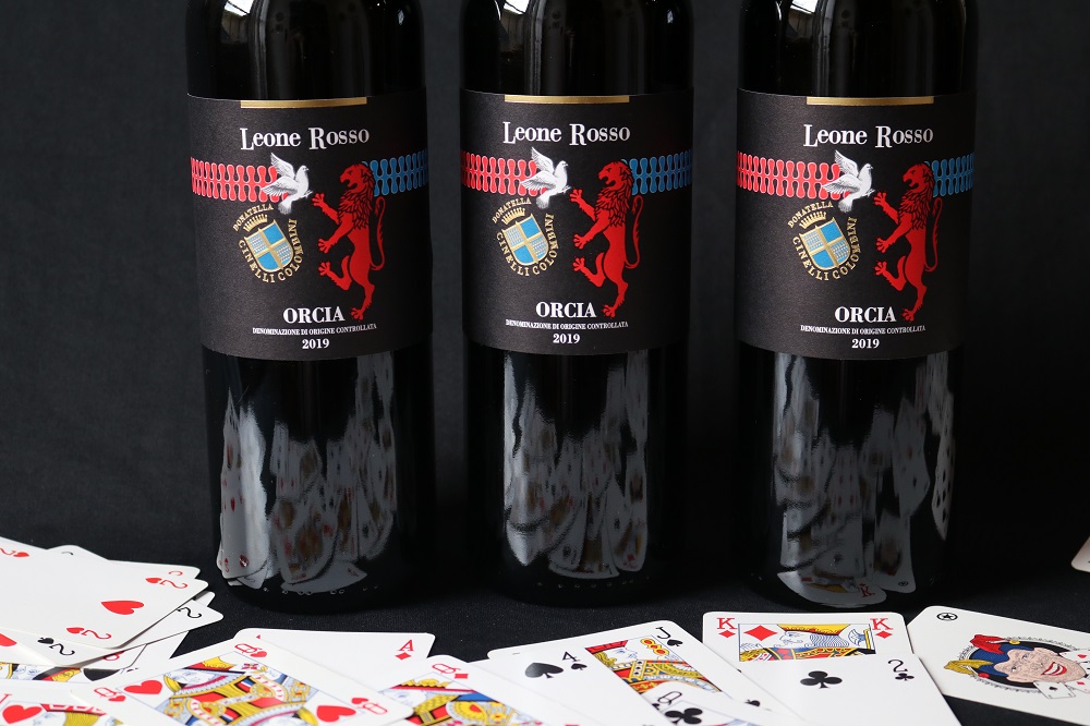 Leone-Rosso-Doc-Orcia-2019-Fattoria-del-Colle-Donatella-Cinelli Colombini