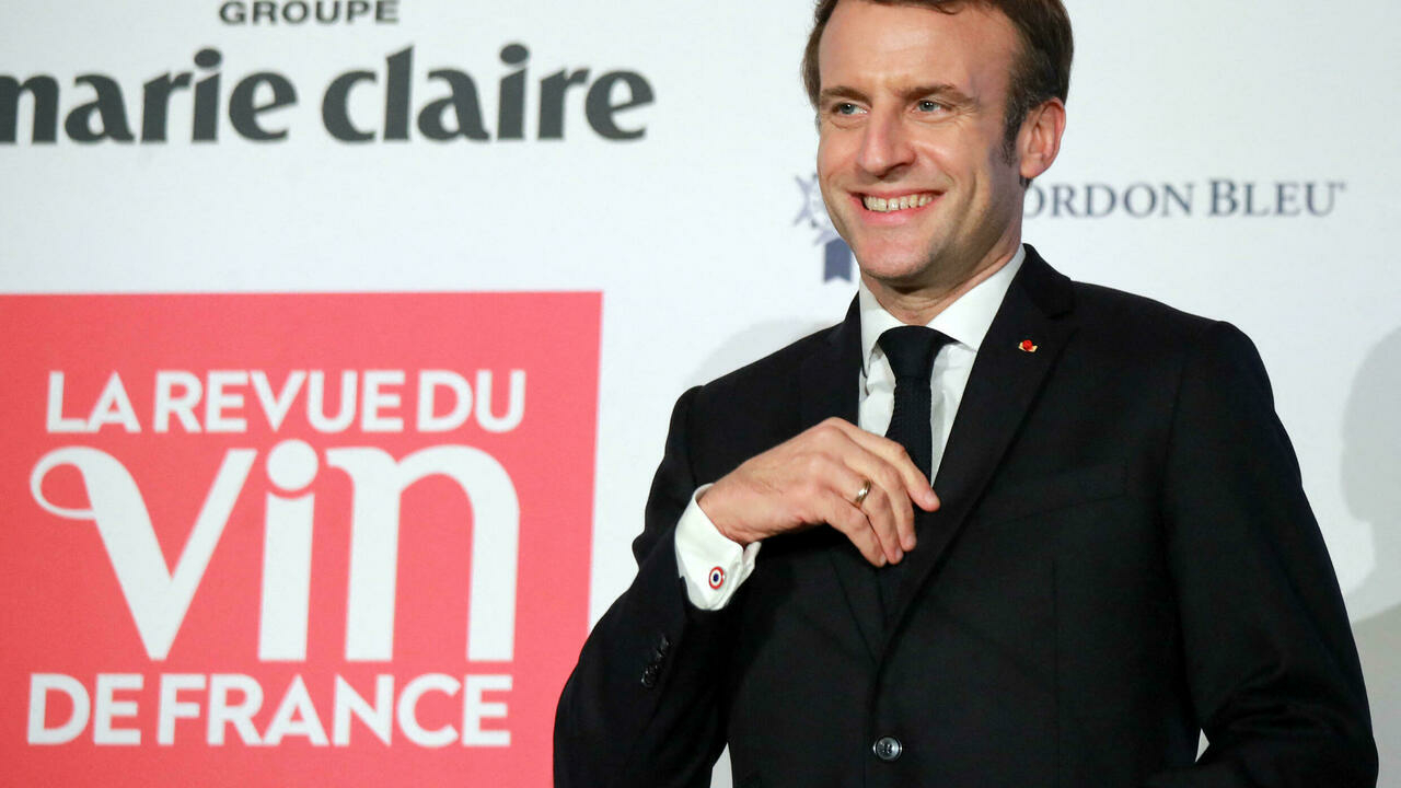 Vino-e-politica-Macron-nominato- personalité de l'année-da-La-revue-du-vin-de-France