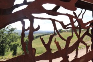 Toscana-Fattoria-del-Colle-cantina-ringhiera-in-corten