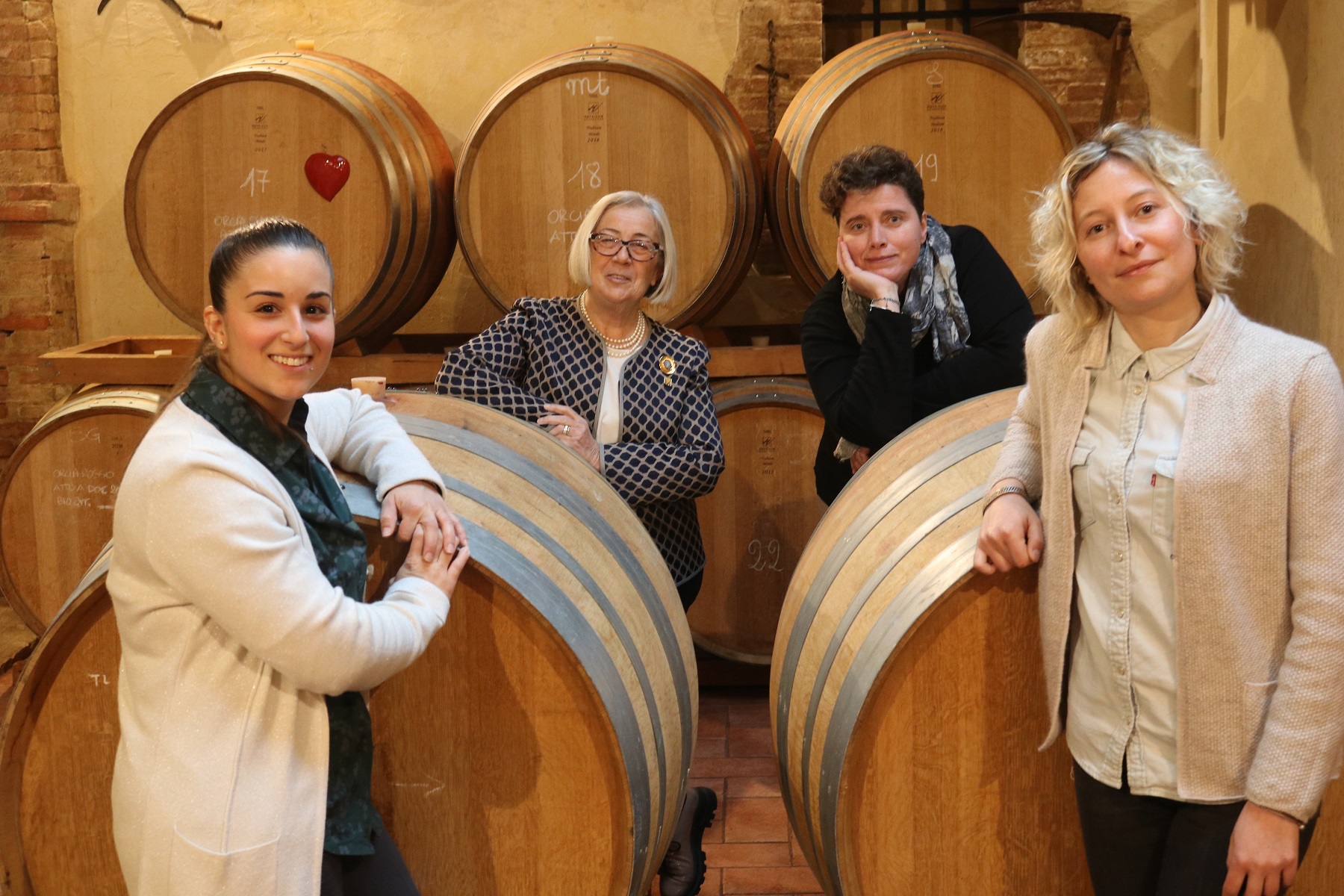 Casato Prime Donne Montalcino staff femminile Donatella Cinelli Colombini giada, barbara e sabrina
