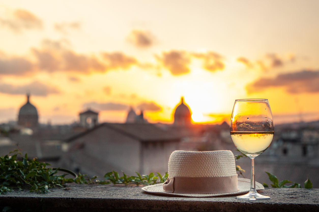 Turismo-del-vino-in-Italia-le-novità-per-le-cantine-turistiche-e-i-visitatori