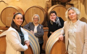 nuovi contadinii poliglotti-aggiornati e spesso laureati- donatella, giada, barbara e sabrina 8