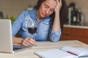 donne nel commercio di vino e abusi di genere in UK