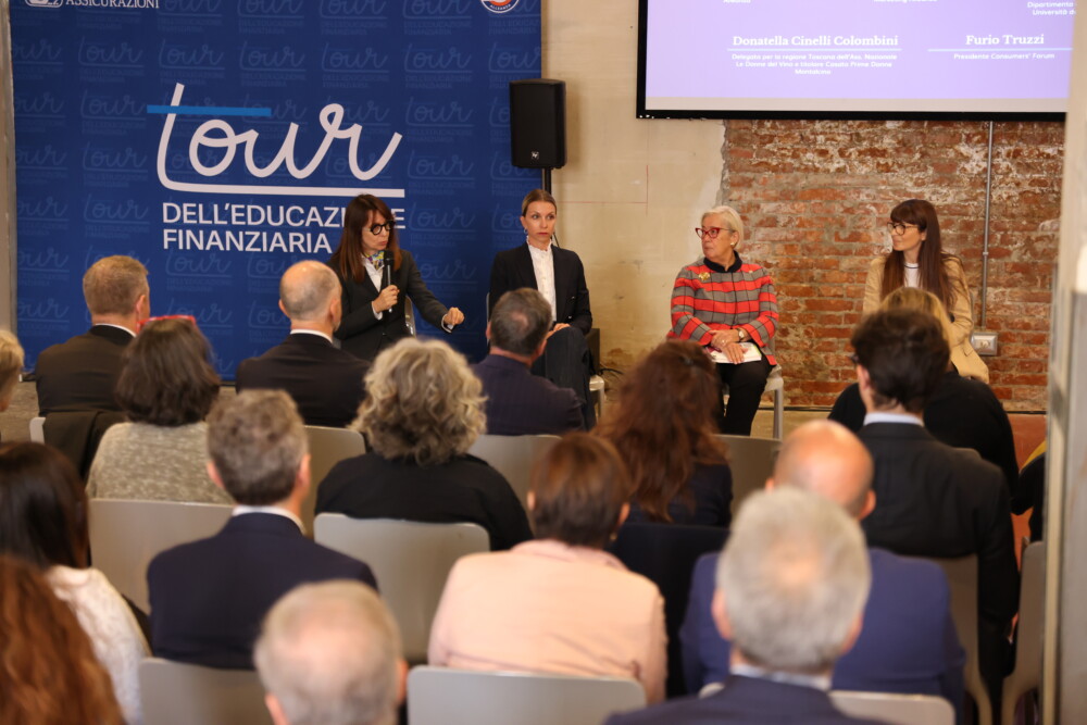 Alleanza Assicurazioni_Edufin Tour Firenze_ da sx C. Ghinfanti, A. Grimoldi, D. Cinelli Colombini, A. Monfreda