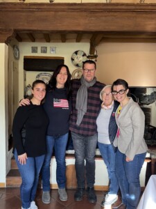 Michael Godel e lo staff di Donatella Cinelli Colombini