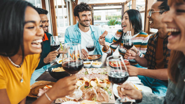 educazione meglio dei divieti per evitare gli abusi d'alcol e puntare al consumo responsabile